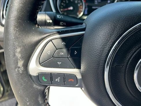 Used 2019 Jeep Compass Limited AWD/4WD image 15