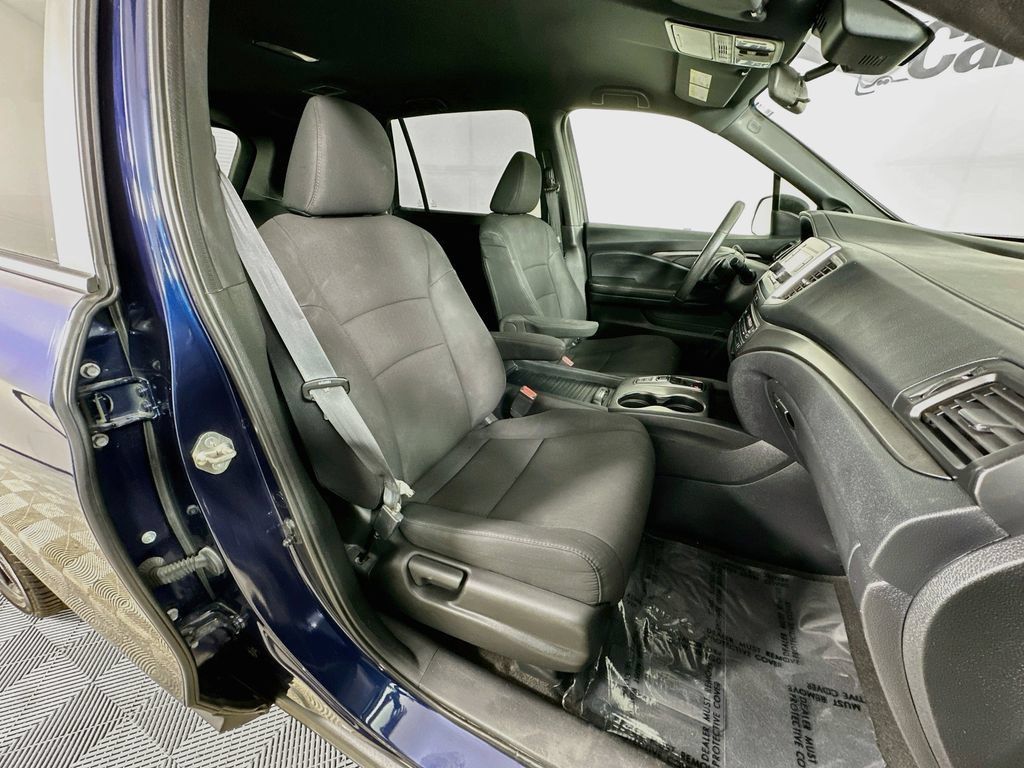 Used 2019 Honda Passport Sport image 32