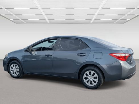 Used 2015 Toyota Corolla L image 3