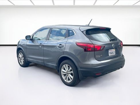 Used 2019 Nissan Rogue Sport S w/ Appearance Package FWD image 6