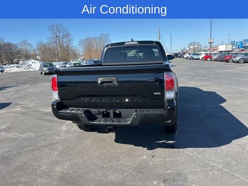 Used 2020 Toyota Tacoma TRD Off-Road w/ TRD Premium Off Road Package image 5