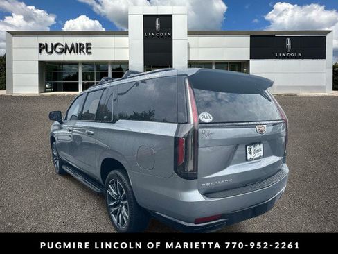 Used 2023 Cadillac Escalade ESV Sport w/ Touring Package AWD/4WD image 5