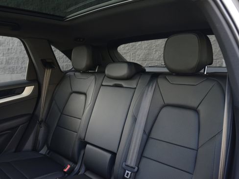 Certified 2026 Porsche Cayenne S AWD/4WD image 29