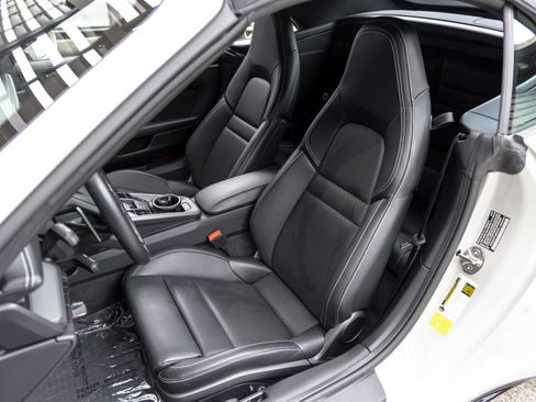 Certified 2022 Porsche 911 Carrera 4S AWD/4WD image 5