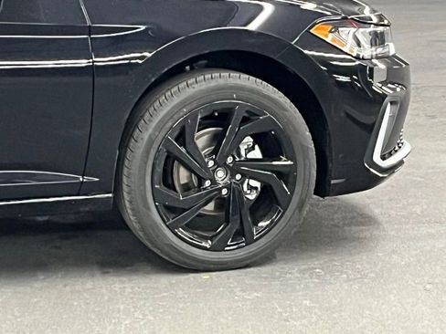 New 2026 Volkswagen Jetta SE image 36