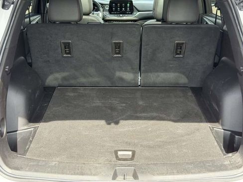 Used 2023 Chevrolet Blazer RS FWD image 22