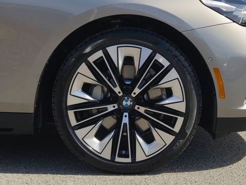 Used 2025 BMW 530i RWD image 7