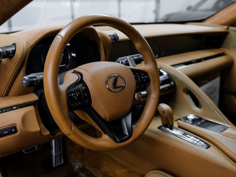 Used 2021 Lexus LC 500 Coupe w/ Performance Package image 21