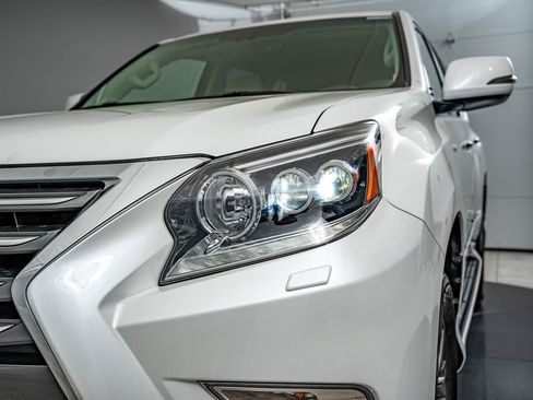 Used 2014 Lexus GX 460 Luxury AWD/4WD image 13