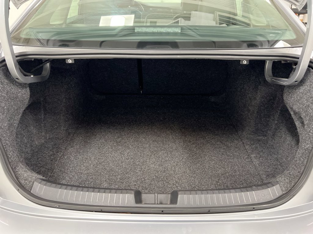 Used 2024 Volkswagen Jetta SE FWD image 23