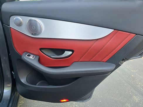 Used 2019 Mercedes-Benz GLC 300 4MATIC Coupe image 17