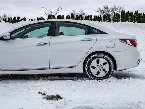 Used 2012 Hyundai Sonata Hybrid image 37