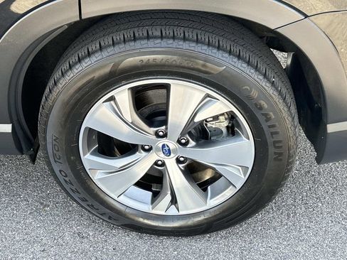 Used 2021 Subaru Ascent Premium w/ Convenience Package image 15