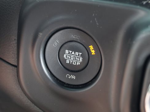 Used 2022 Jeep Gladiator Overland AWD/4WD image 26