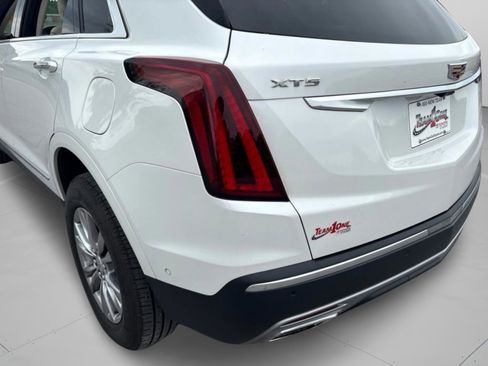 Used 2023 Cadillac XT5 Premium Luxury w/ Technology Package FWD image 41
