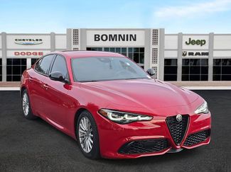 Used 2024 Alfa Romeo Giulia Sprint video 2