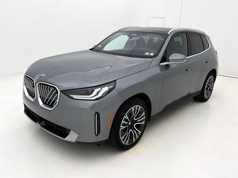 Certified 2026 BMW X3 xDrive30i w/ Premium Package AWD/4WD image 4