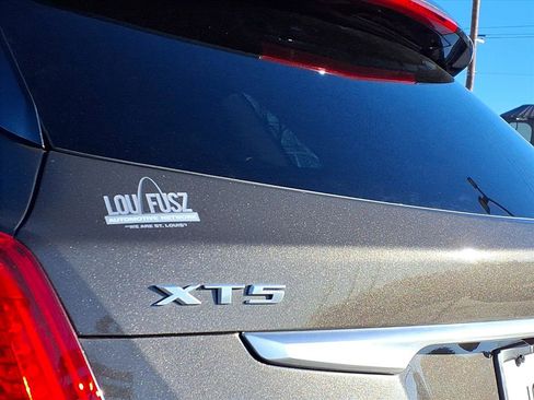 Used 2019 Cadillac XT5 Luxury image 28