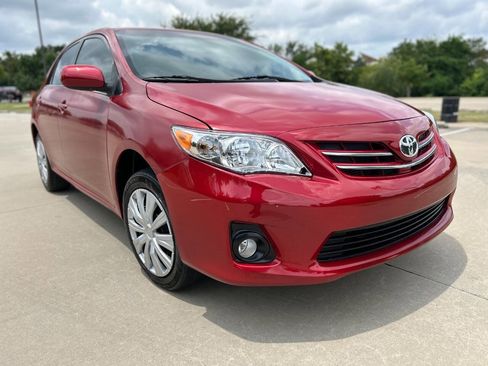 Used 2013 Toyota Corolla LE Special Edition image 4