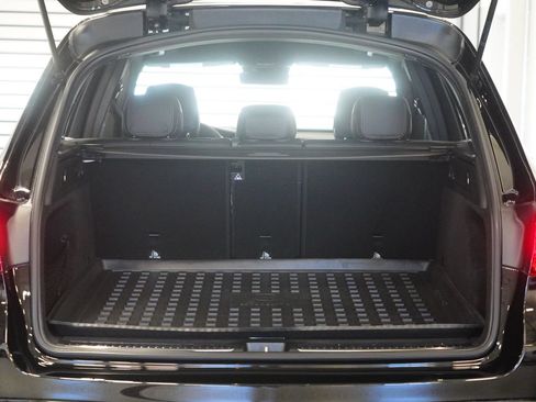 Used 2022 Mercedes-Benz GLC 300 4MATIC image 31