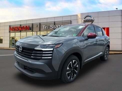 New 2025 Nissan Kicks SV image 2