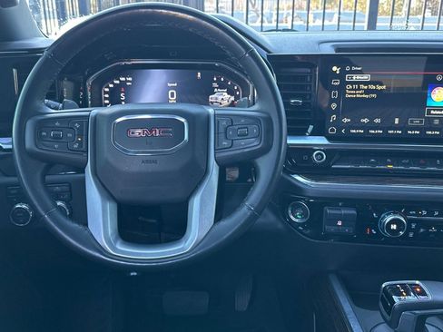 Used 2025 GMC Sierra 1500 Elevation w/ X31 Off-Road Package AWD/4WD image 17