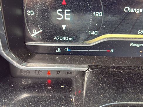 Used 2022 GMC Sierra 1500 SLE image 6