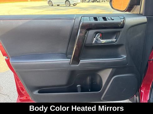 Used 2020 Toyota 4Runner Venture w/ Moonroof Package AWD/4WD image 14