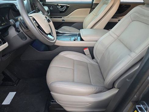 Used 2023 Lincoln Aviator Reserve RWD image 13