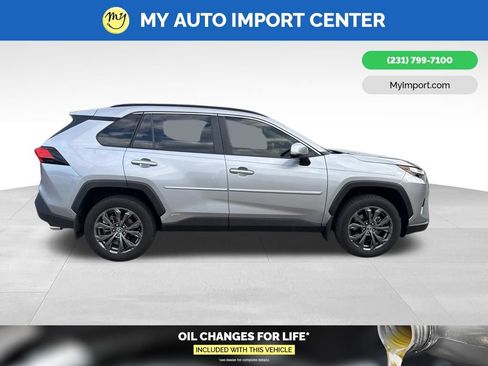 Used 2023 Toyota RAV4 Limited AWD/4WD image 8