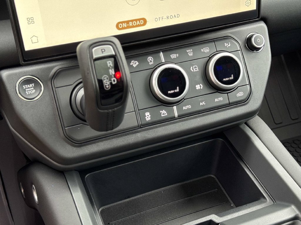 New 2026 Land Rover Defender 110 S AWD/4WD image 27