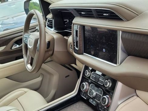 Used 2023 GMC Yukon XL Denali w/ Max Trailering Package AWD/4WD image 25