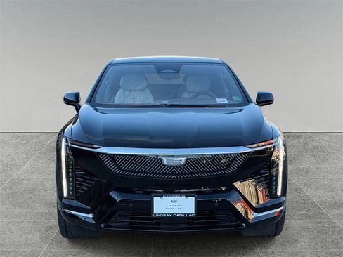 New 2026 Cadillac Optiq Luxury 2 image 7