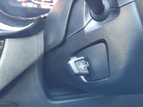 Used 2021 BMW M550i xDrive w/ Premium Package image 29