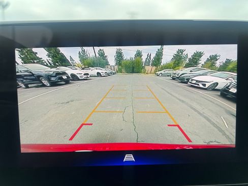 Used 2025 Chevrolet Trax LT image 17