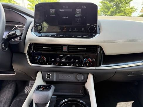 Certified 2023 Nissan Rogue SL w/ SL Premium Package AWD/4WD image 23