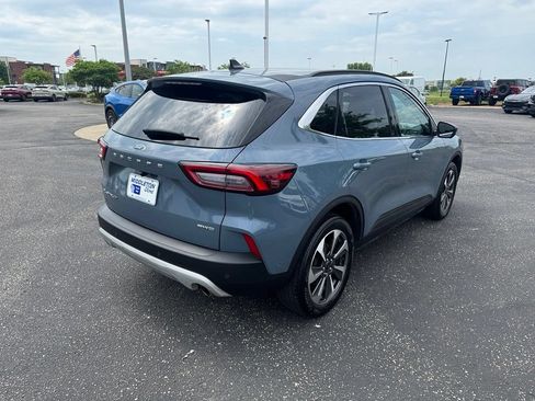 Certified 2023 Ford Escape Platinum w/ Premium Technology Package AWD/4WD image 5