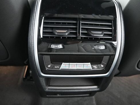 New 2026 BMW X5 sDrive40i w/ Climate Comfort Package RWD image 32