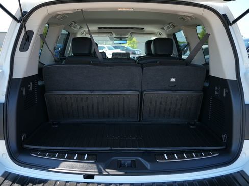 Used 2024 Nissan Armada Platinum w/ Cargo Package AWD/4WD image 30