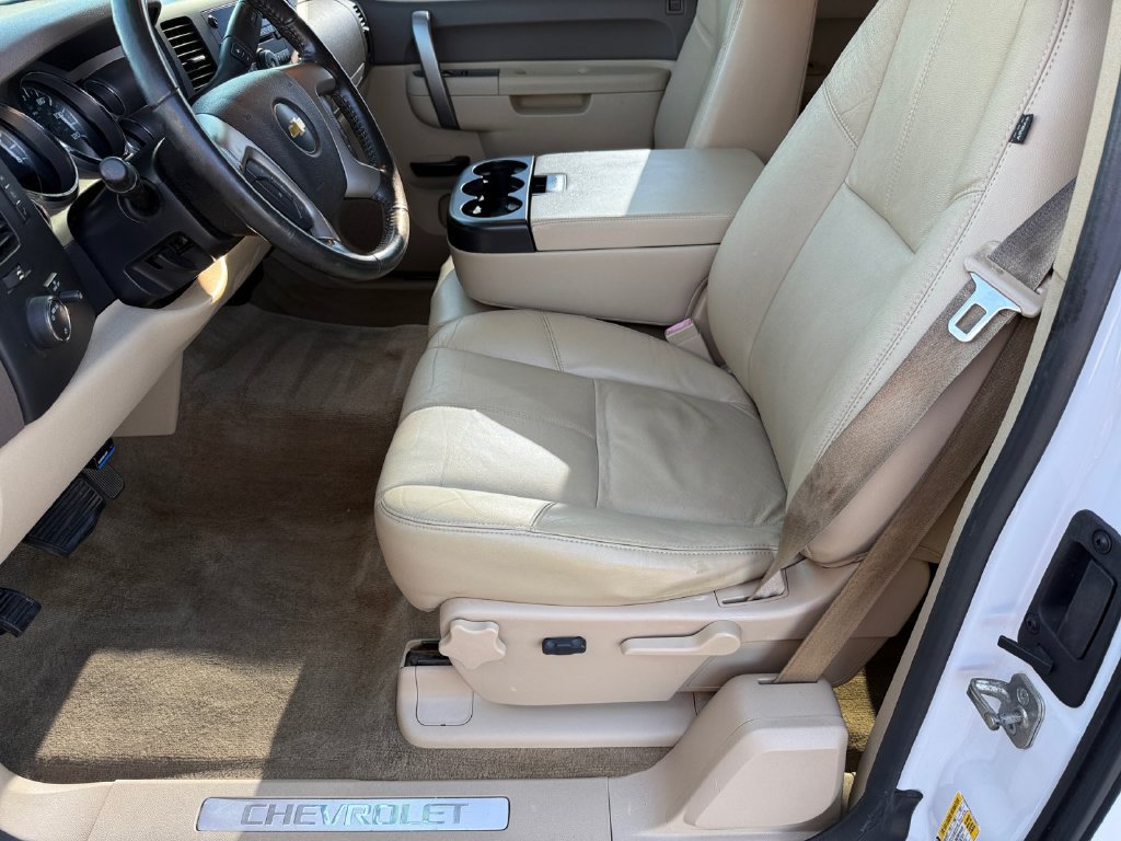 Used 2013 Chevrolet Silverado 1500 LT w/ All-Star Edition AWD/4WD image 10
