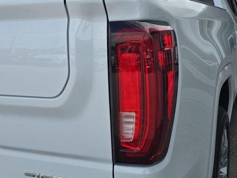 New 2026 GMC Sierra 1500 Denali w/ Denali Reserve Package AWD/4WD image 8