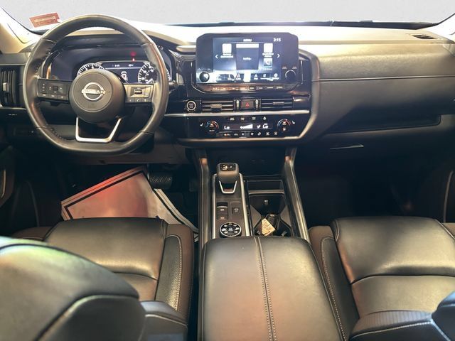 Used 2024 Nissan Pathfinder SL w/ SL Premium Package AWD/4WD image 11