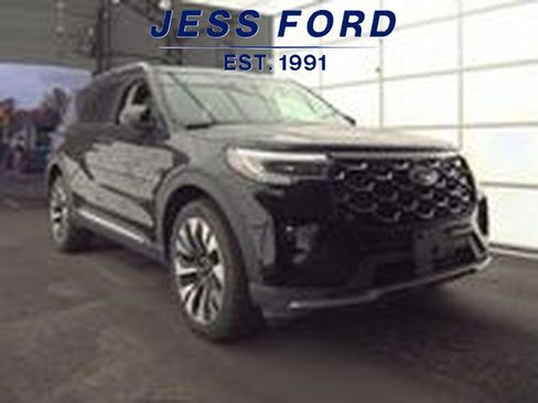 Used 2025 Ford Explorer Platinum w/ LUX Leather Package image 2