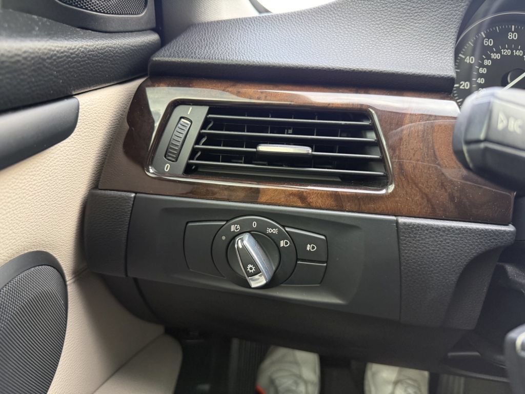 Used 2012 BMW 328i Coupe RWD image 25