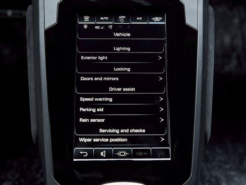 Used 2020 Lamborghini Huracan EVO image 61