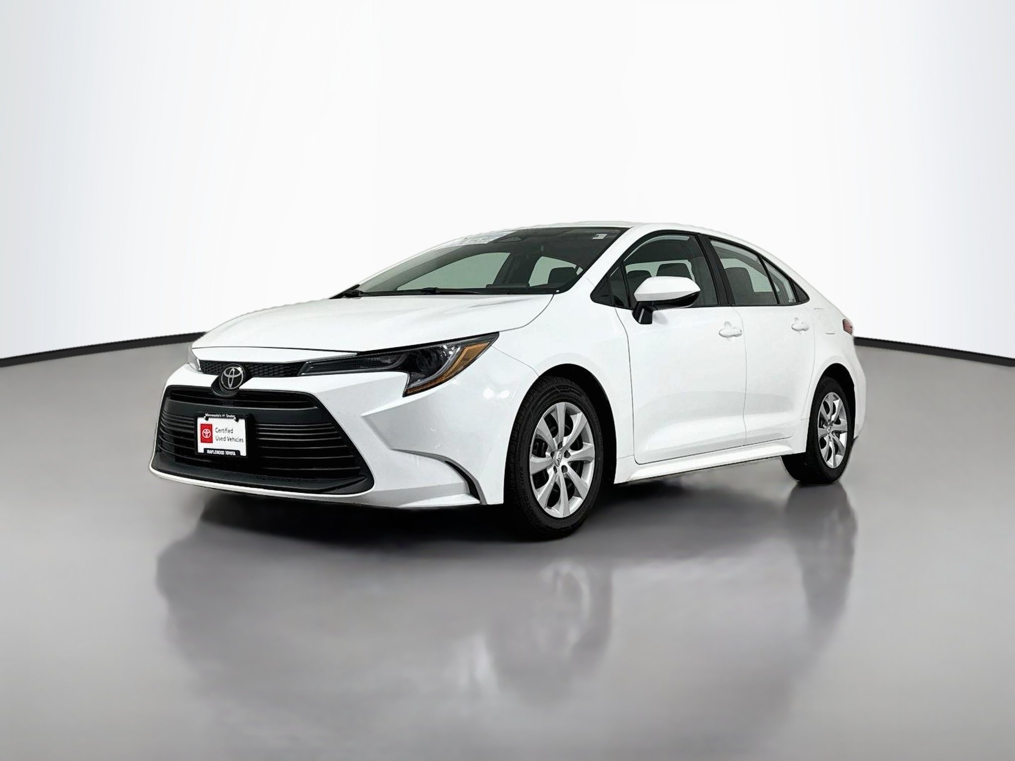 Certified 2025 Toyota Corolla LE FWD image 3