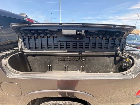 Used 2019 RAM 1500 Limited AWD/4WD image 10