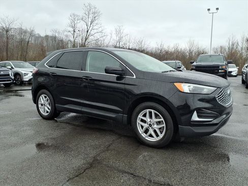 Used 2023 Ford Edge SEL image 13