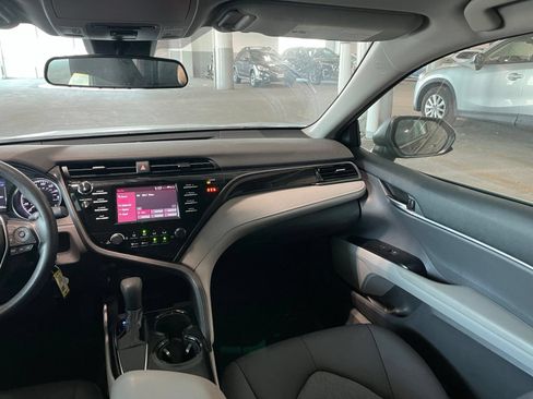 Used 2019 Toyota Camry LE FWD image 34