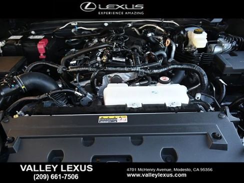 Used 2024 Toyota Tacoma TRD Off-Road w/ TRD Off Road Upgrade Package AWD/4WD image 22